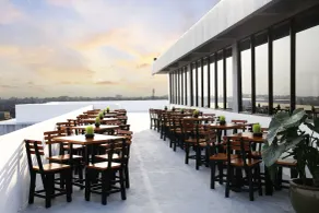 Indoluxe Rent Apartment Jogja - Restaurant