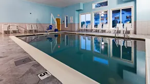 Inn on Storrs - Piscina