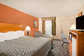 Days Inn by Wyndham Centerville - Værelse