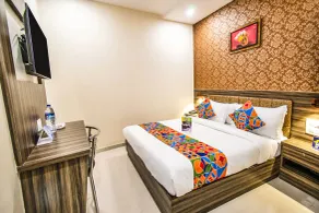 FabHotel Orange Suites - Nr Mumbai International Airport - Room