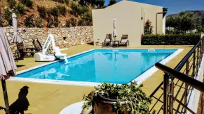 Aksos Suites Accessible Accommodation - Room