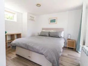The Cabin - Room