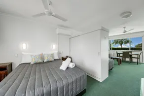 Reef Adventureland Motel - Habitación