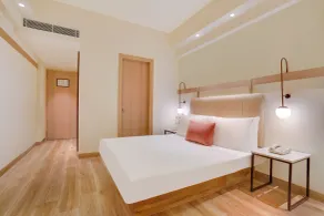 Lemon Tree Hotel, Delhi Airport - Room