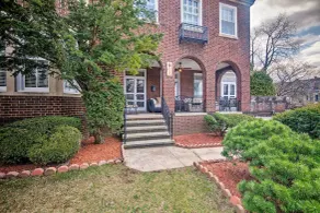 1 Mi to Reading Pagoda: Cozy Apt w/ Patio Access! - Interiör