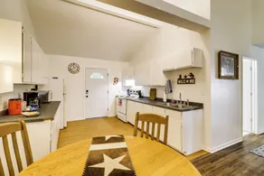 1 Mi to Downtown & Shopping: Quiet Brenham Home - Interiør