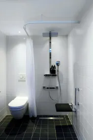 citizenM Paris La Défense - Bathroom