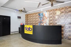 Fabhotel Move Inn - Reception