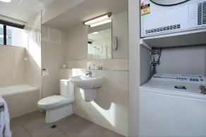 Ramada Encore by Wyndham Palmerston North - Salle de bain