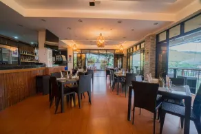 Skylodge Resort - Restaurant