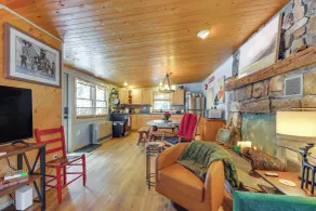 Cozy Okemo Cabin: Steps to Lake 2 Mi to Slopes - Interiør