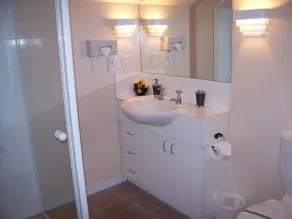 Bush Inn Court Motel - Badezimmer
