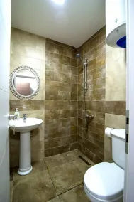 Stone Bridge Hotel - Bathroom