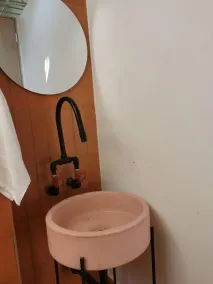 La Bonita Guesthouse - Bathroom