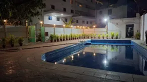 Dhanunjayas Luxury Hotel - Piscine