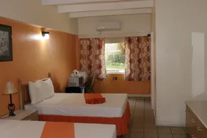 Pineapple Court Hotel - Room