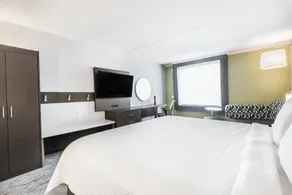 Holiday Inn Express & Suites Toronto Airport South by IHG - Chambre