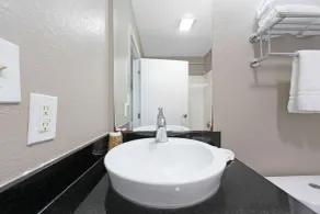 Studio 6 Extended Stay - Tucker, GA - Atlanta Northlake - Salle de bain