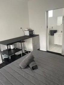 City West Motel - Bathroom