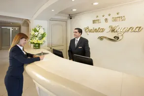 Hotel & Suites Quinta Magna - Reception