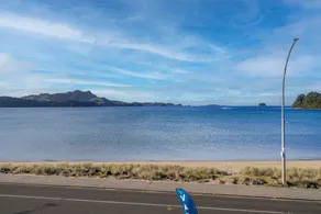 Waterfront Apartments Whitianga - Zimmer