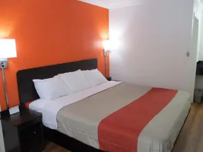 Motel 6-Bay Minette, AL - Quarto
