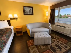 Vernals Best Value Inn - Room