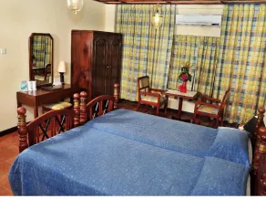 Grand Oriental Hotel - Chambre