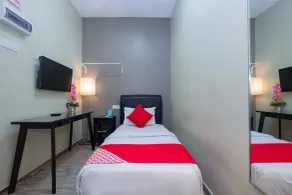 OYO 89981 Nyamanya Hotel - Room