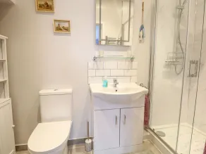 Jimmys Place - Bathroom