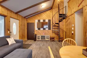 Iron River Condo w/ Gas Grill Near Skiing + Hiking - Interiør