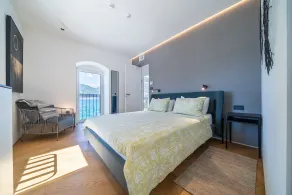 Villa Lastva est une villa de luxe cinq étoiles en bord de mer avec piscine privée - Chambre
