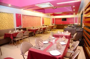 Goa Woodlands Hotel - Restaurant