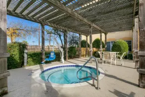 La Quinta by Wyndham DFW Airport South / Irving - Piscine