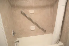 Baymont by Wyndham Norcross Atlanta - Salle de bain