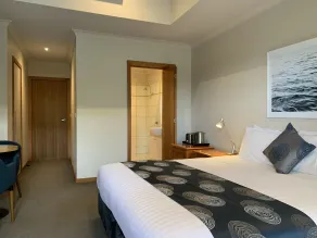 Eugenies Inverloch - Room