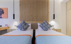 PrideInn Westlands Luxury Boutique Hotel - Zimmer