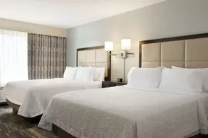 Hampton Inn & Suites Niles/Warren - Room