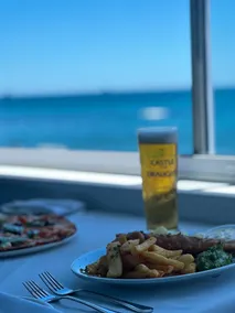 The Blue Peter Hotel - Restaurant