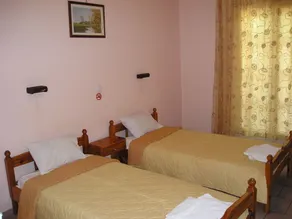 River Studios & Apartments - Room