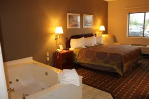 Super 8 by Wyndham Valparaiso - Chambre