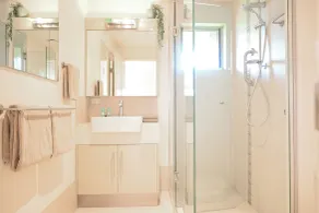 Bay Motel - Bathroom