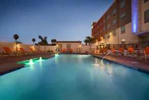 Holiday Inn Express & Suites - McAllen - Medical Center Area by IHG - Piscine