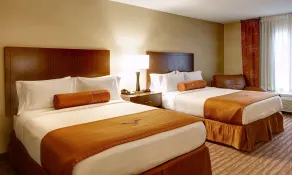 Phoenix Inn Suites Albany - Room