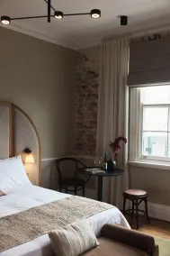 Empire Hotel - Room
