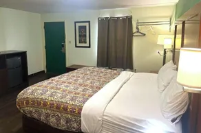 Hillcrest Motel By OYO Aurora IN Near Lawrenceburg - Rom
