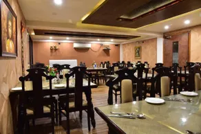 Hotel Venkatesh Regency - Restaurant