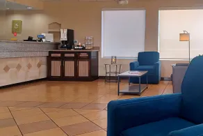 Quality Inn & Suites Airport - Hall
