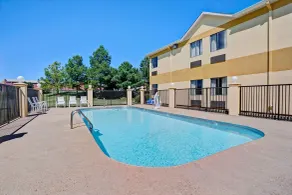 Super 8 by Wyndham Hernando - Pool