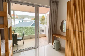 SweetStay - Kloof Street - Room
